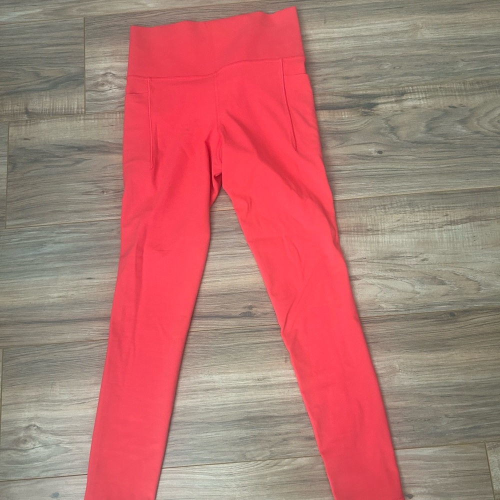 Athleta salutation stash high rise leggings